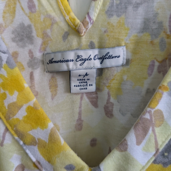 American Eagle Floral Sleeveless Top Size S - Picture 3 of 4